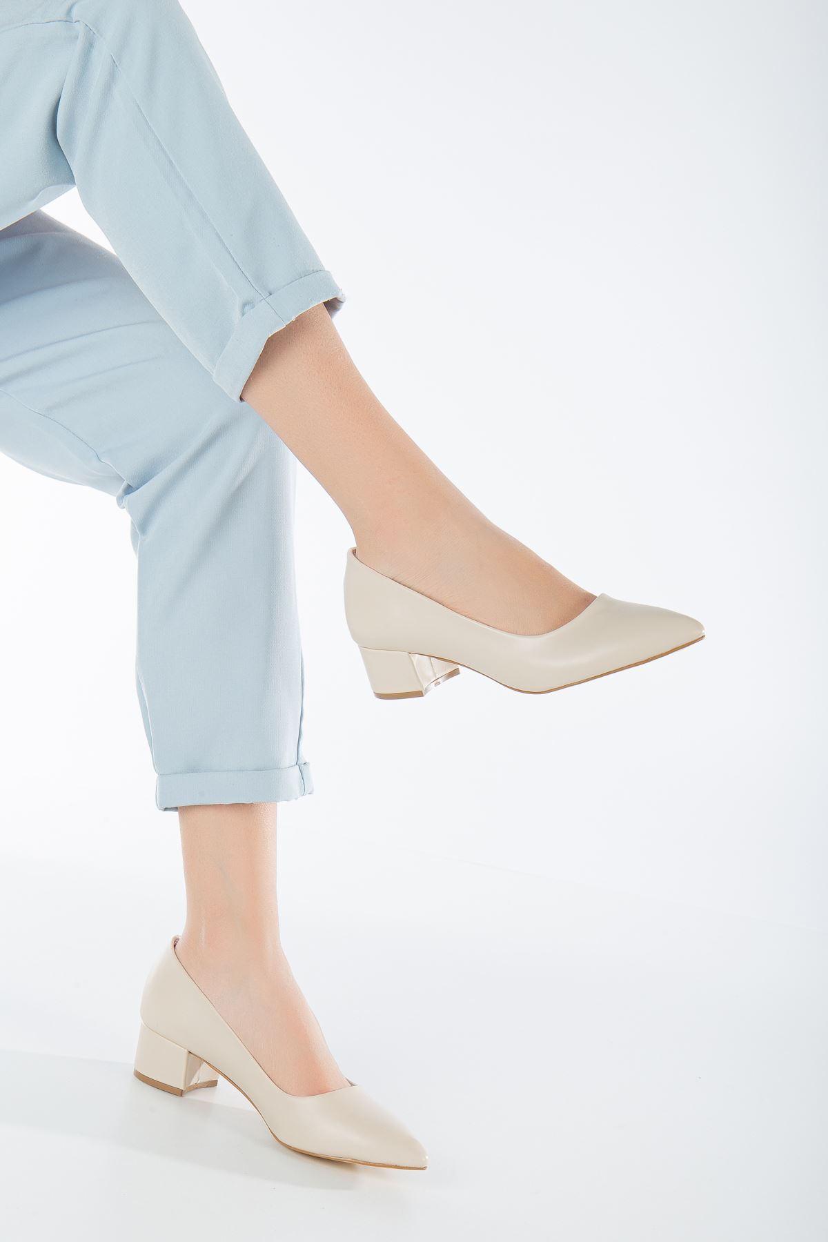 London Kadın Kısa Topuklu Ayakkabı Ten Cilt